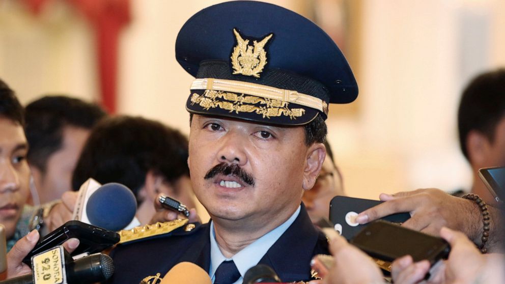 Tentara Indonesia mengumumkan bahwa sebuah kapal selam hilang dengan 53 orang di dalamnya