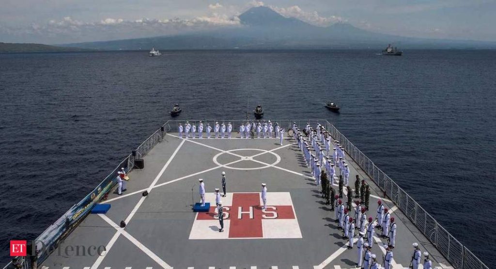 Kapal Angkatan Laut China bergabung dalam upaya untuk memulihkan kapal selam Indonesia