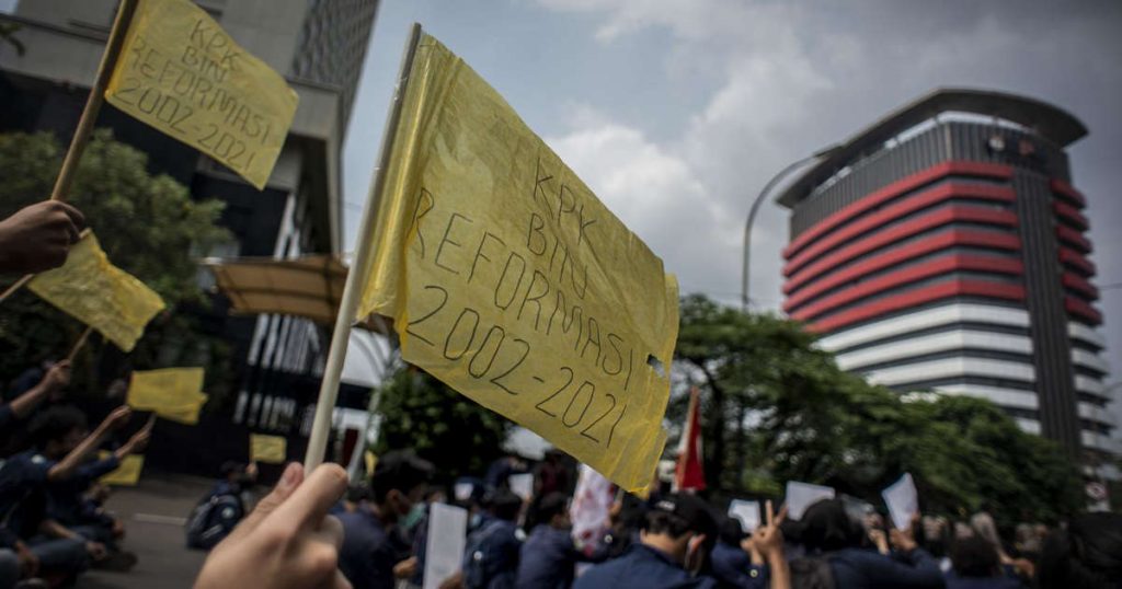 Hancurnya KPK menandakan kegagalan reformasi hukum demokrasi di Indonesia