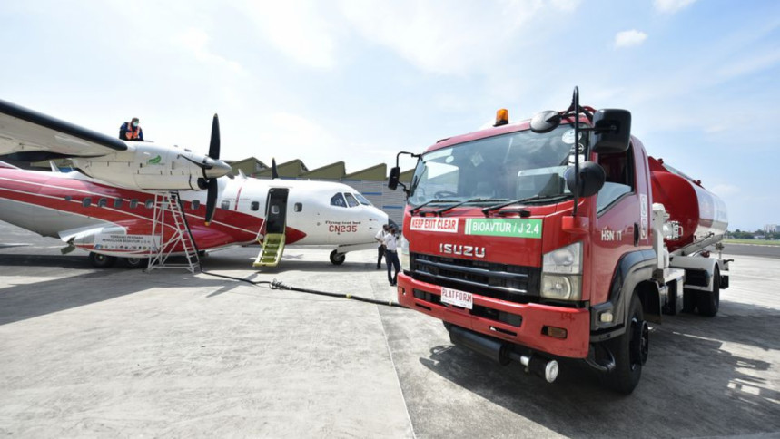 Indonesia terbang menggunakan bahan bakar jet yang dicampur dengan minyak sawit