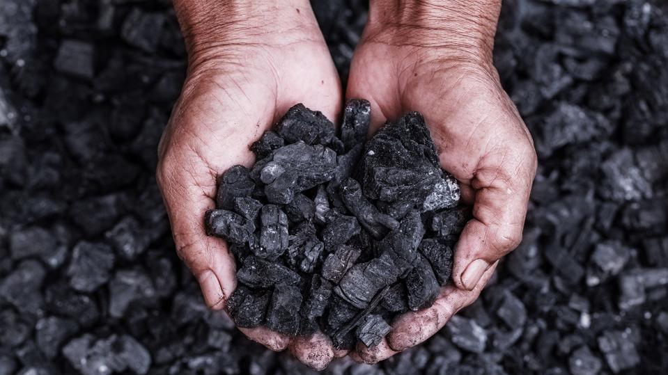 Kebangkitan kembali pertambangan batu bara di India, China, dan Indonesia bukan berarti krisis energi sudah berakhir