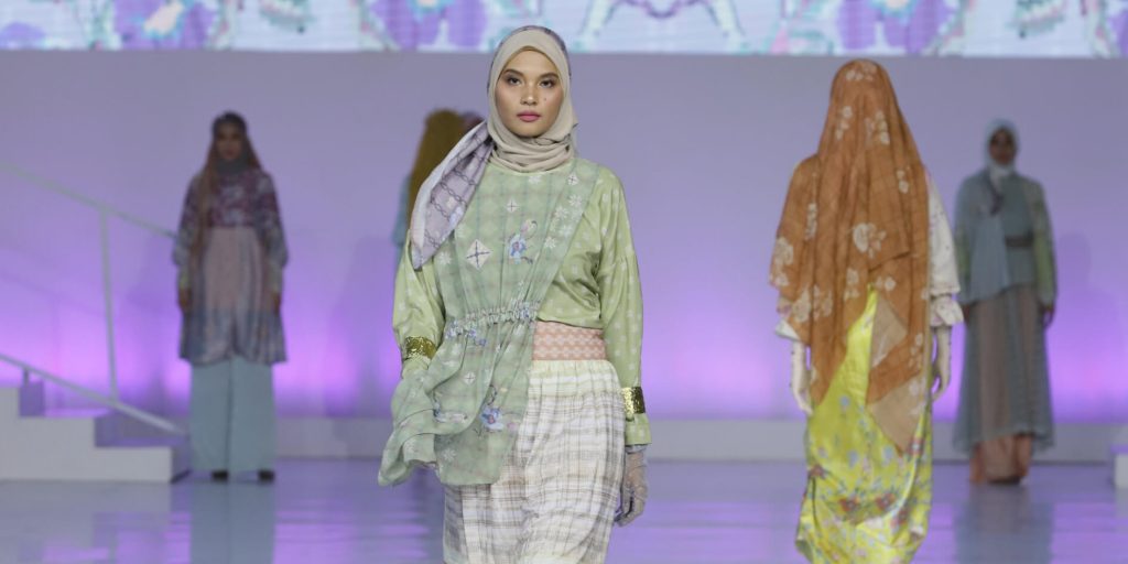 Jakarta Islamic Fashion Week menampilkan kebangkitan Indonesia sebagai pusat global untuk mode sederhana |  Gerbang Perdamaian