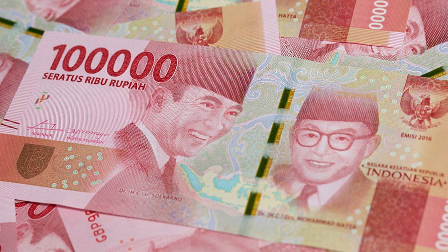 Indonesia menaikkan upah minimum untuk 2022