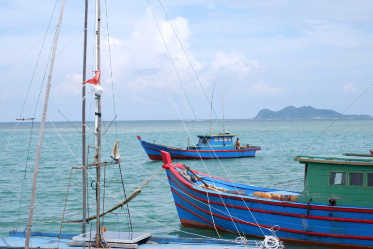 Meredanya represi membuat kapal-kapal Vietnam merangkak ke perairan Indonesia