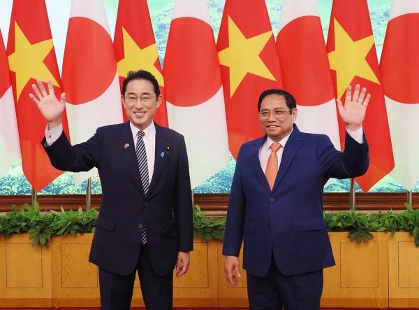Ukraine, China Top Agenda During Japanese PM’s Southeast Asia Tour
