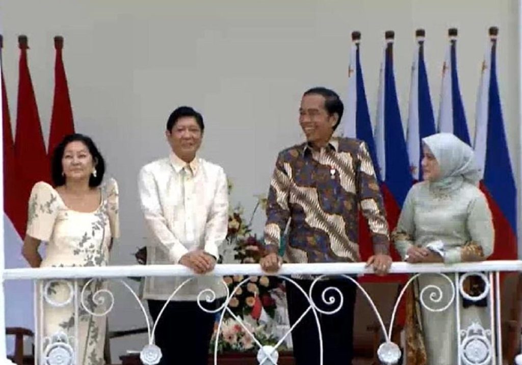Penandatanganan kesepakatan ekonomi, budaya dan pertahanan dalam kunjungan kenegaraan Marcos ke Indonesia GMA News Online